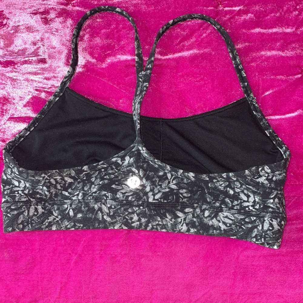 Lululemon bra - Picture 2 of 3